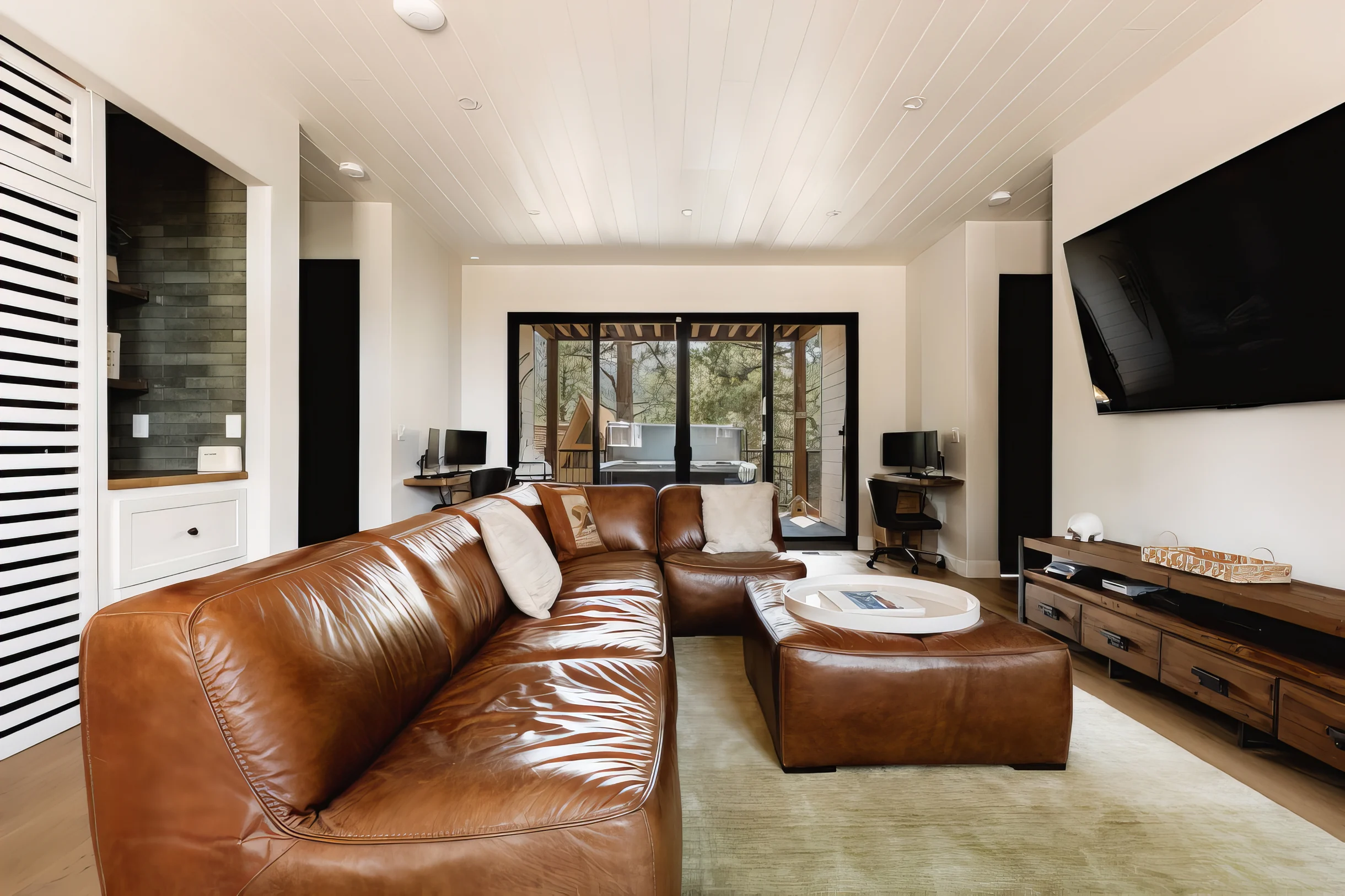 Custom Lux Cabin, Lake Views, Spa & Game Room #52
