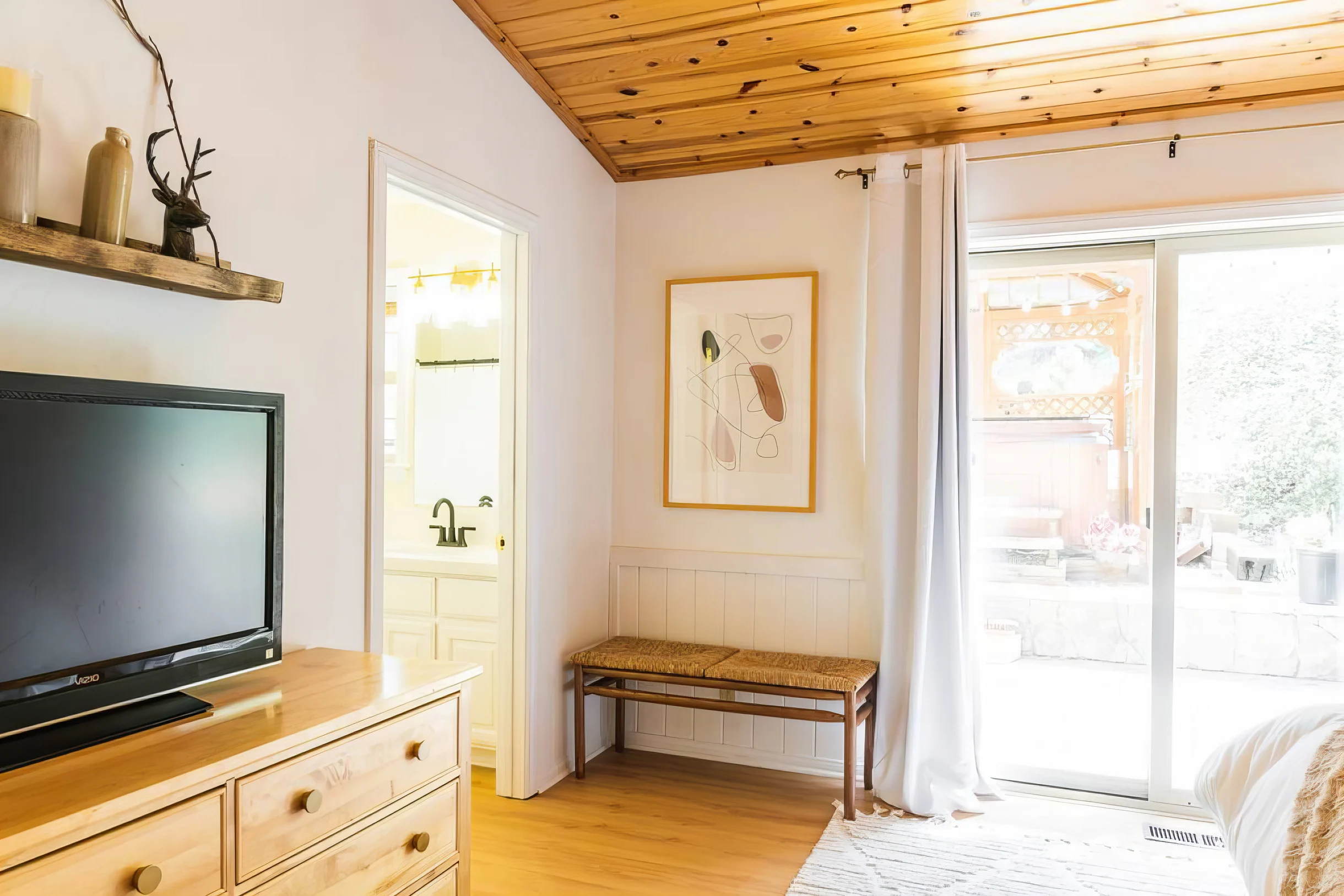 NAMU CABIN • Modern Chic Design • Spa & Gameroom #47
