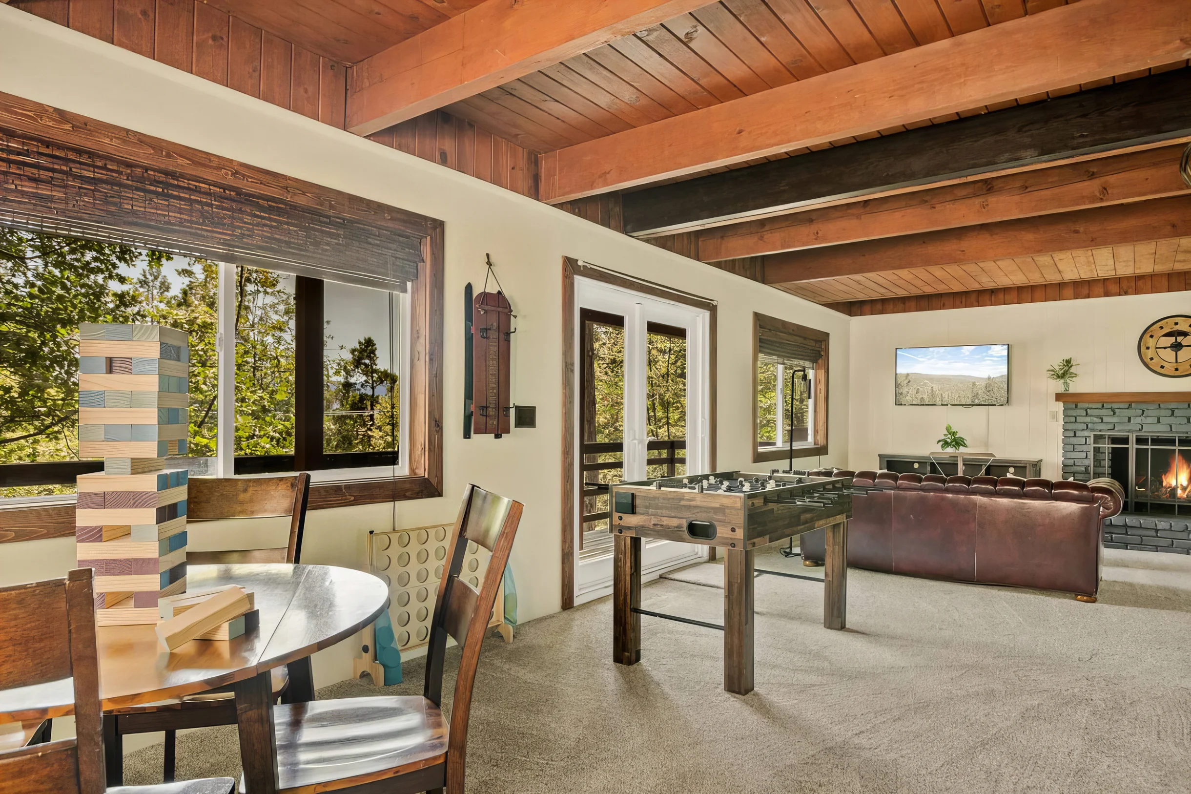 *NEW* 3BR Mountain Sanctuary w Foosball & Epic Views #6