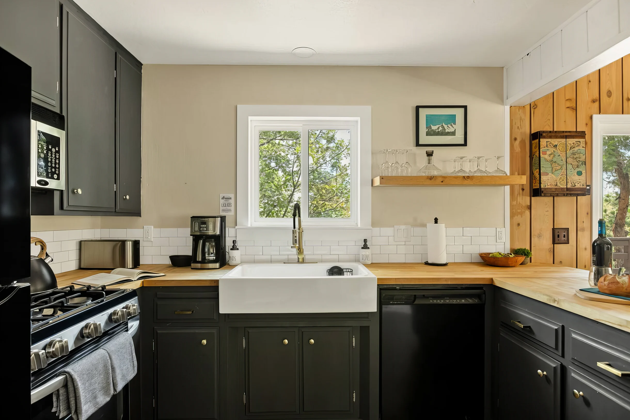 *NEW* 3BR Mountain Sanctuary w Foosball & Epic Views #26