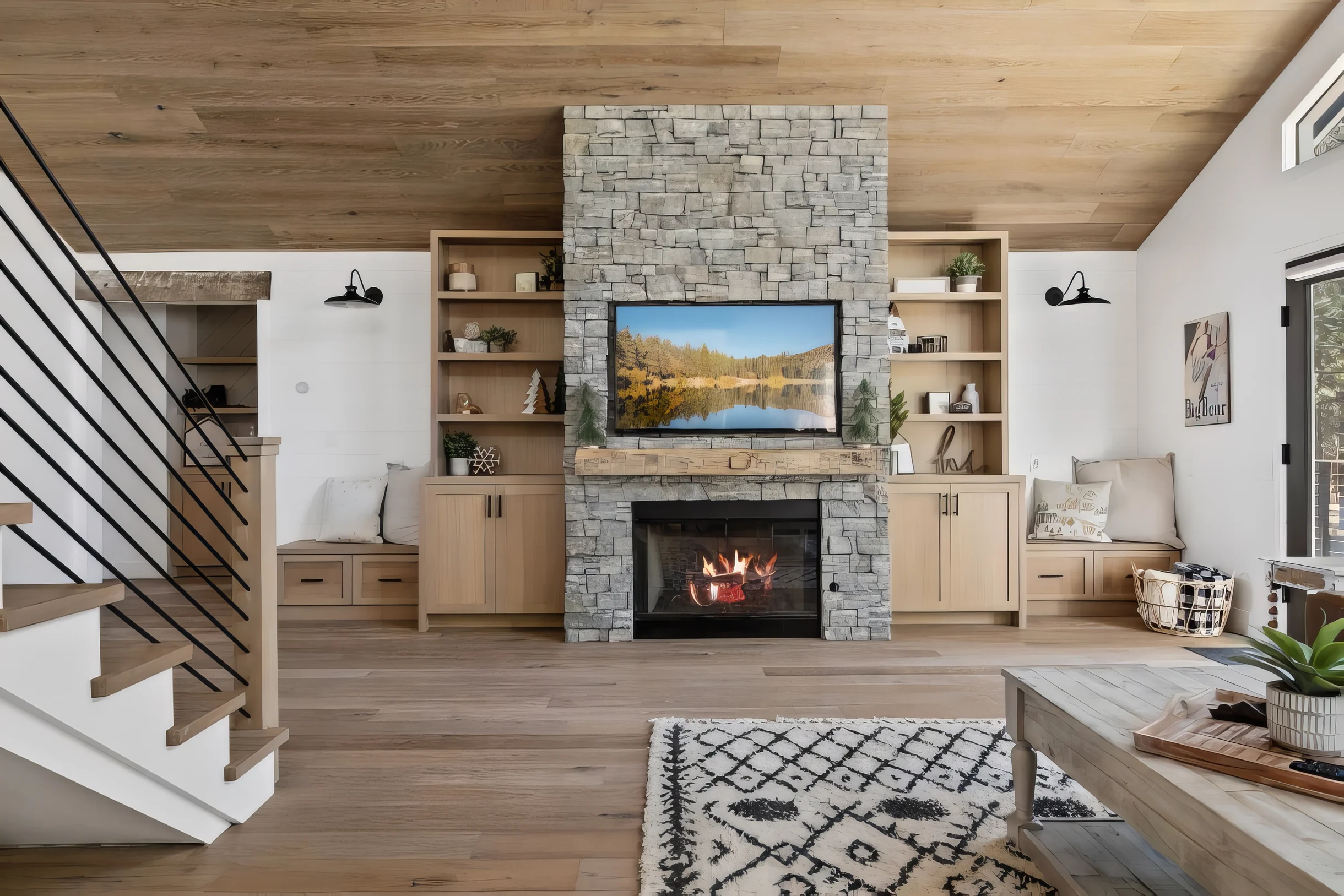 Modern Lodge Near the Ski Slopes, Hot Tub, Games #24