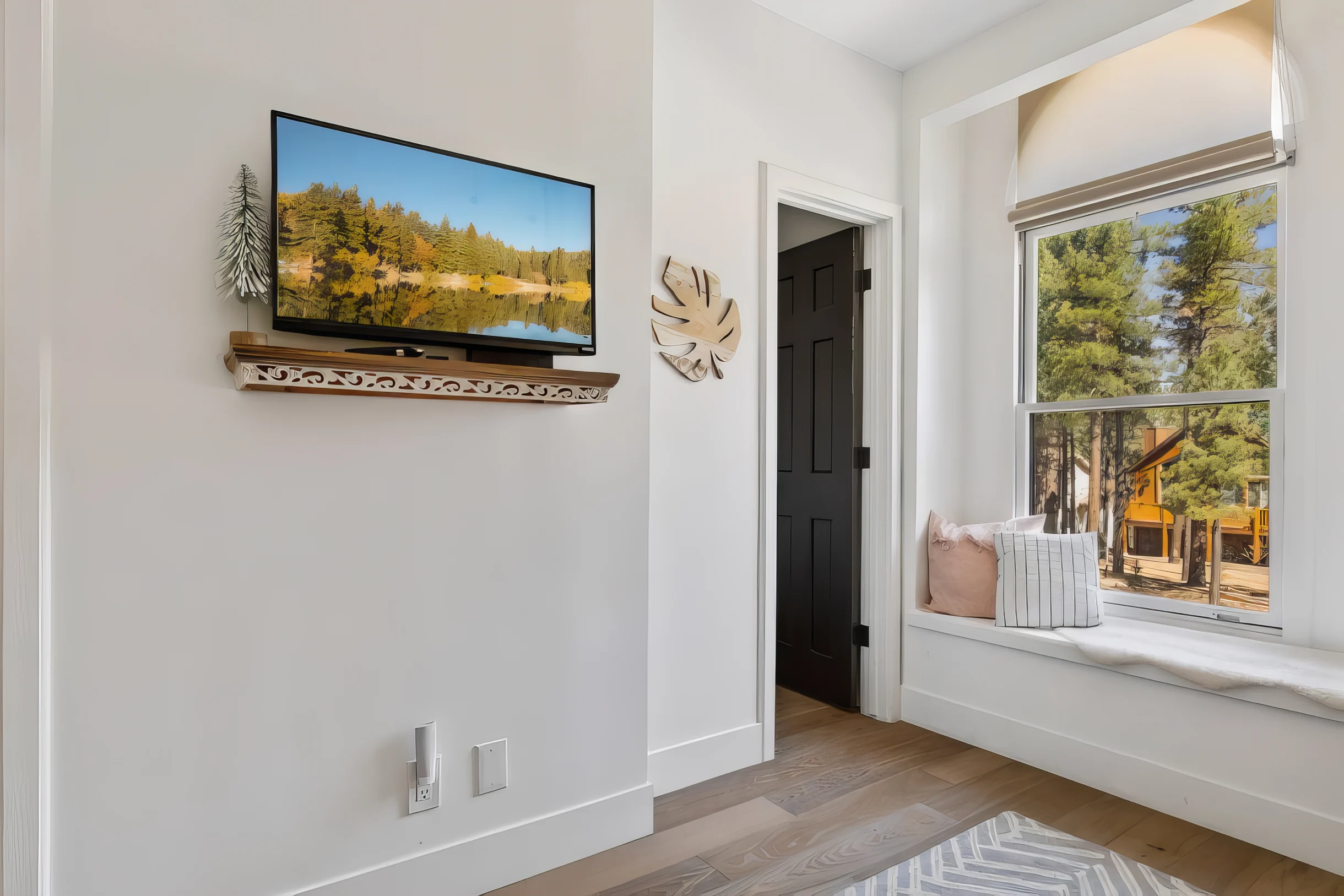 Modern Lodge Near the Ski Slopes, Hot Tub, Games #29