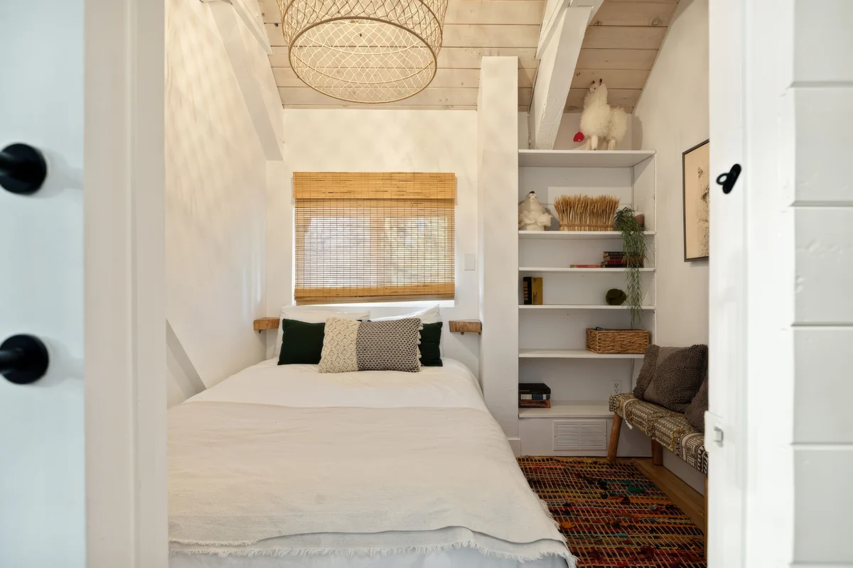 Bedroom 3 image
