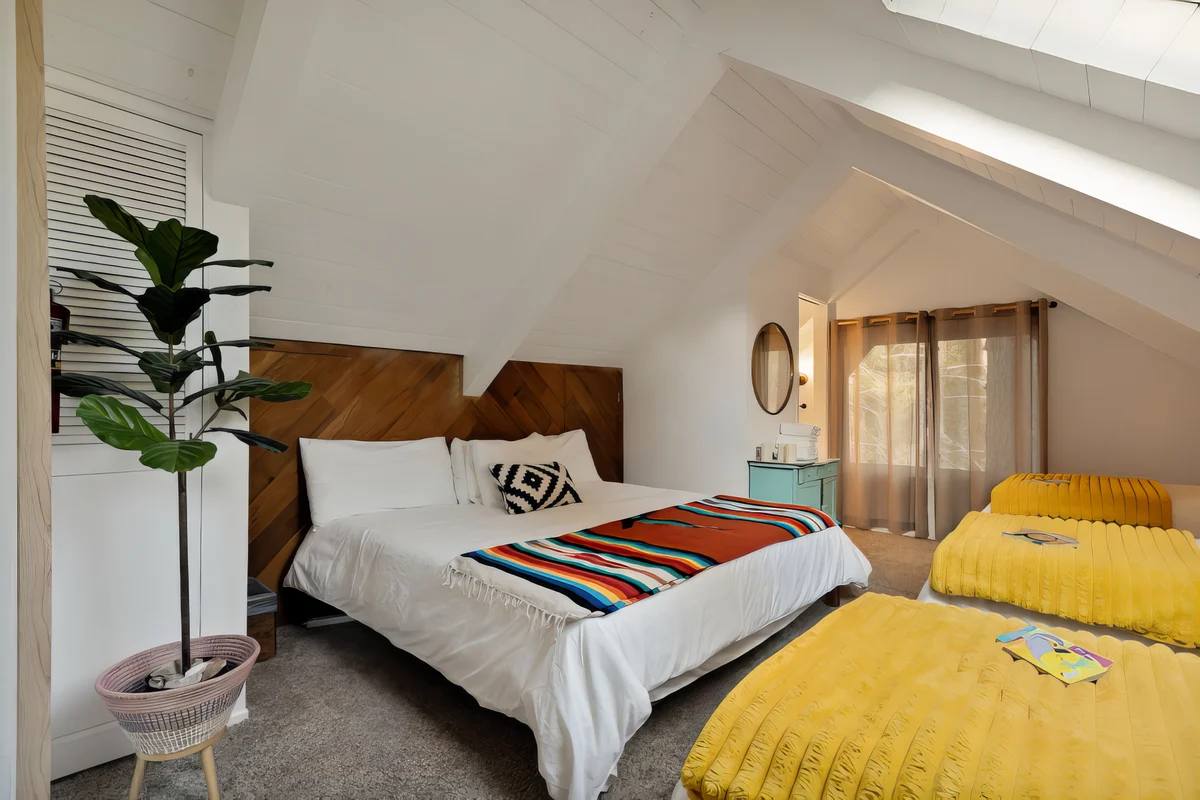Bedroom 4 image