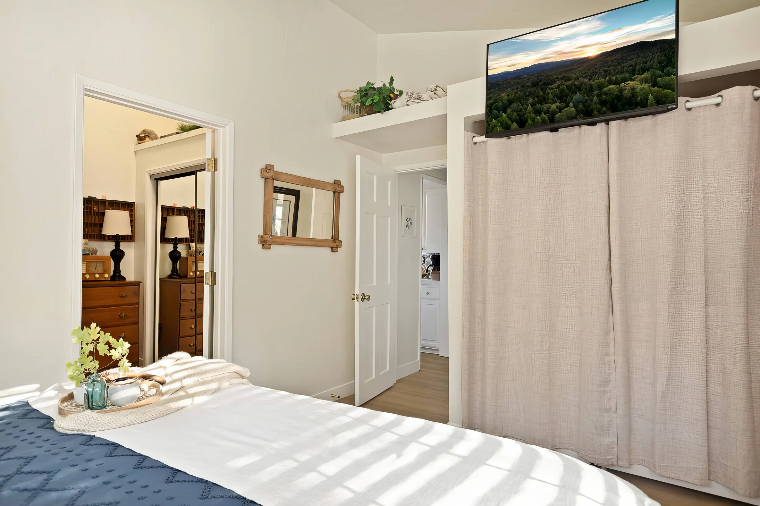 2BR Acorn Cottage w Fireplace, Hot Tub & BBQ #27