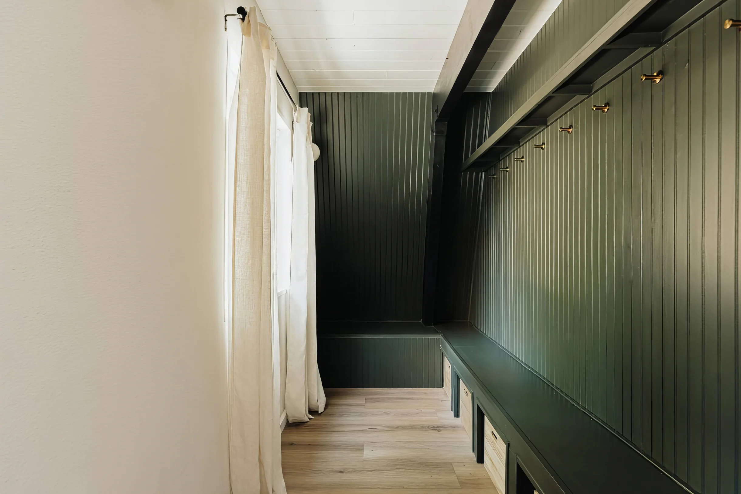 Rockspray Designer Retreat| Deck, Arcade Games, AC #15
