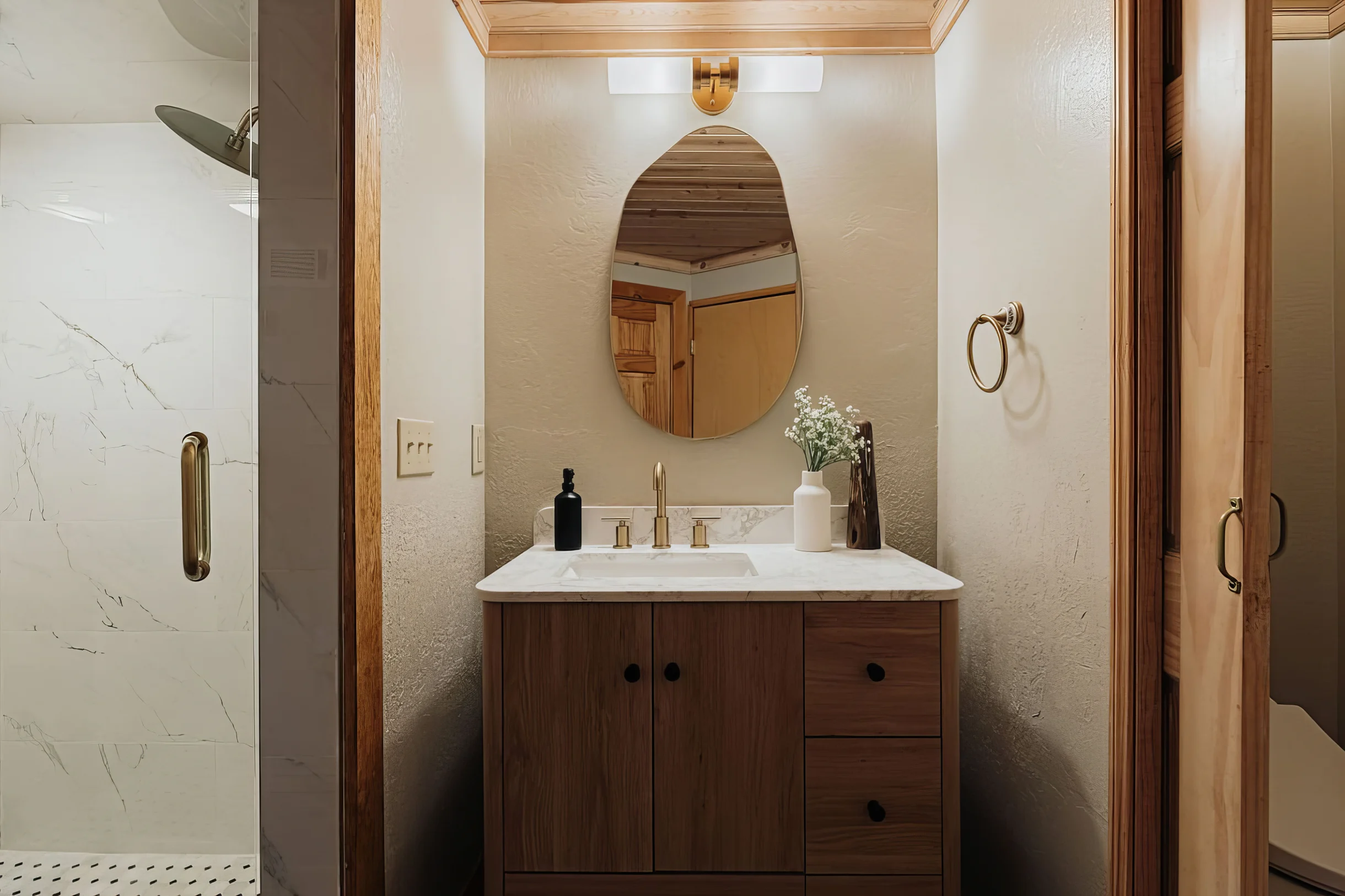 Stylish Sylvan Glen Chalet w  Hot Tub, Pool Table #16