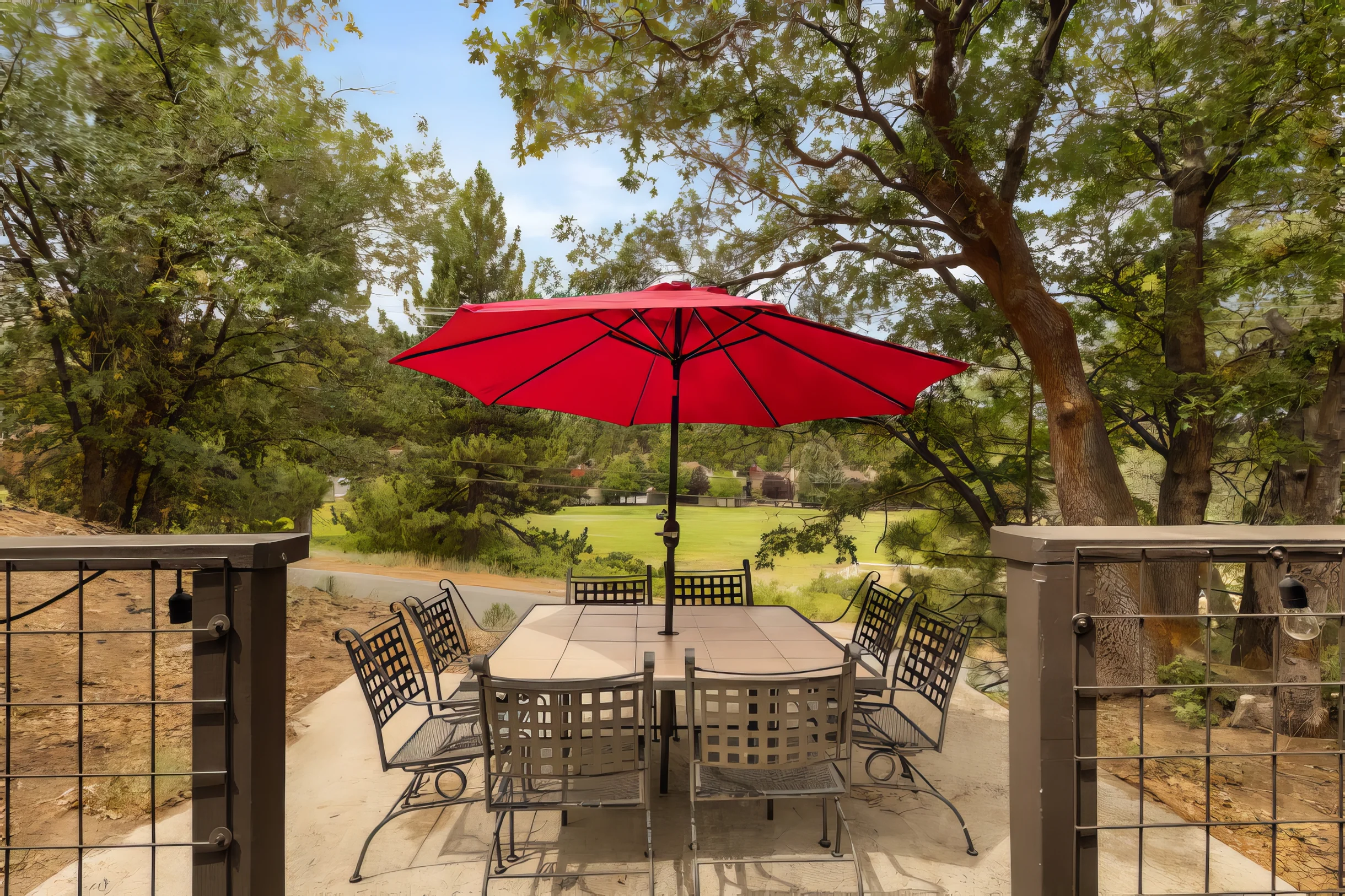 Bluebird Family Ridge Near Zoo, Game Room & BBQ #32
