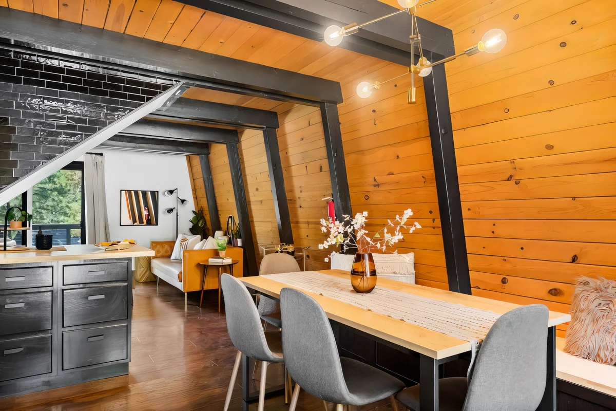 2BR Mid Century Retreat • EV, Hot Tub, BBQ