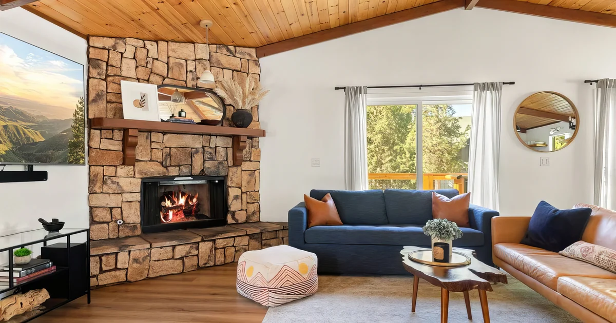 Mont Moderne, 5 Minutes to Ski Resorts & Hot Tub #24