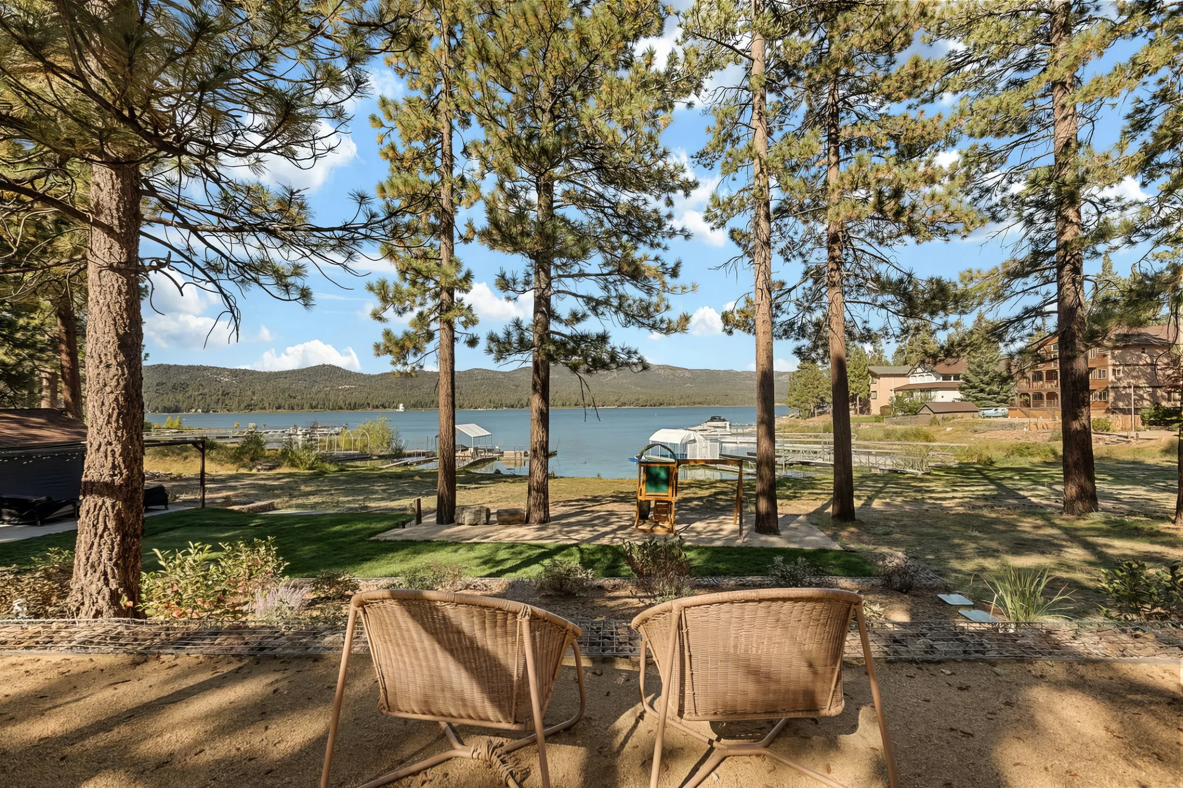 Luxury Lakefront Escape w Firepit and Private Dock #23