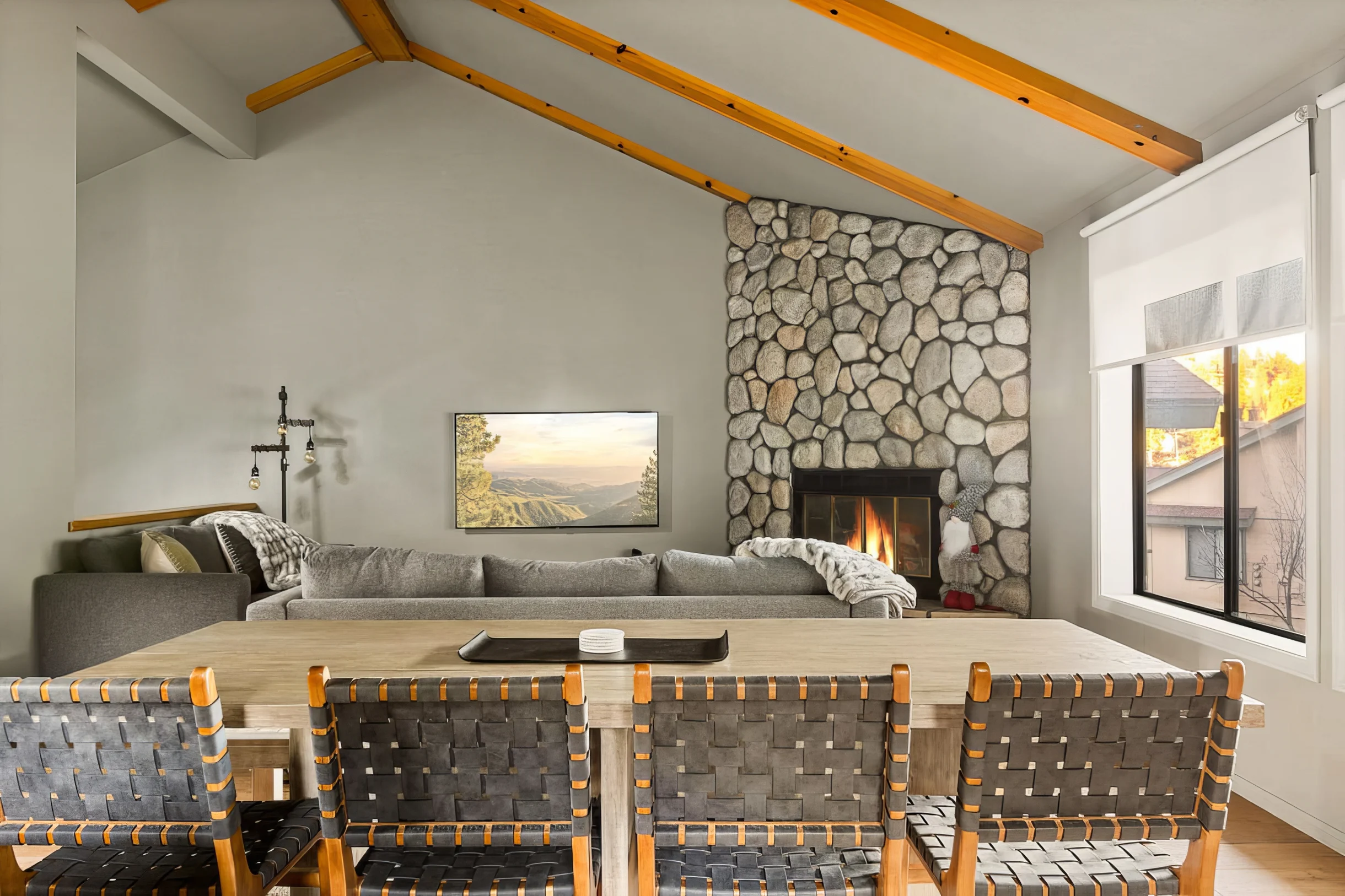 Romero House + Moonridge 2BR Ski Oasis + Prime Location #8