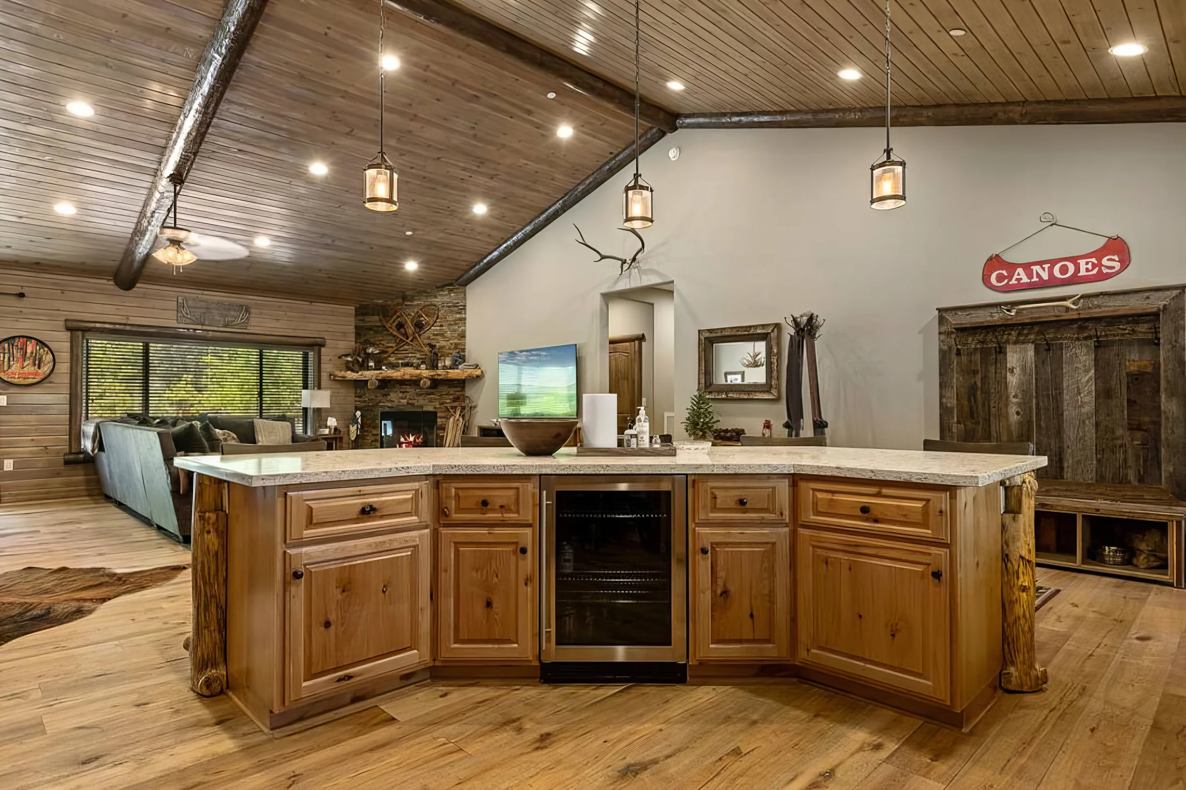 Eagle Creek Hot Tub, Game Room, Private Sled Hill #47