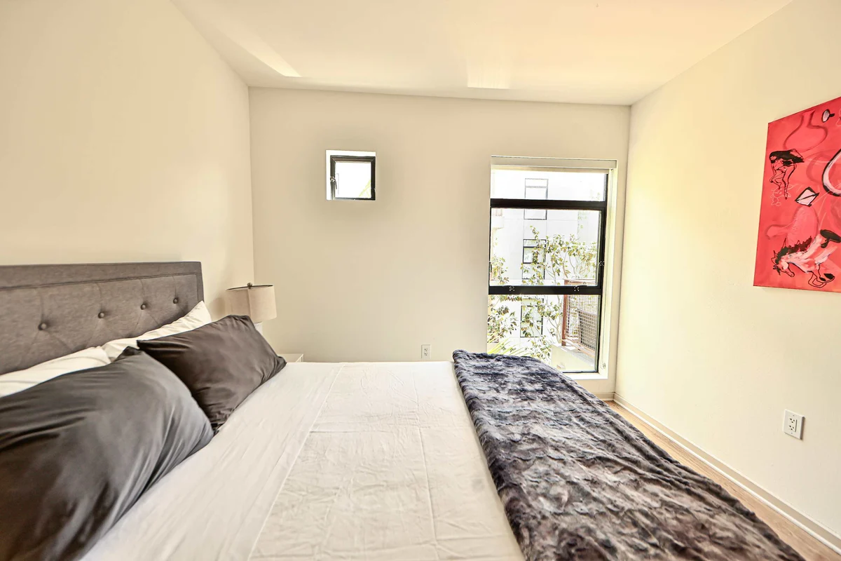 Wander West Hollywood Glam