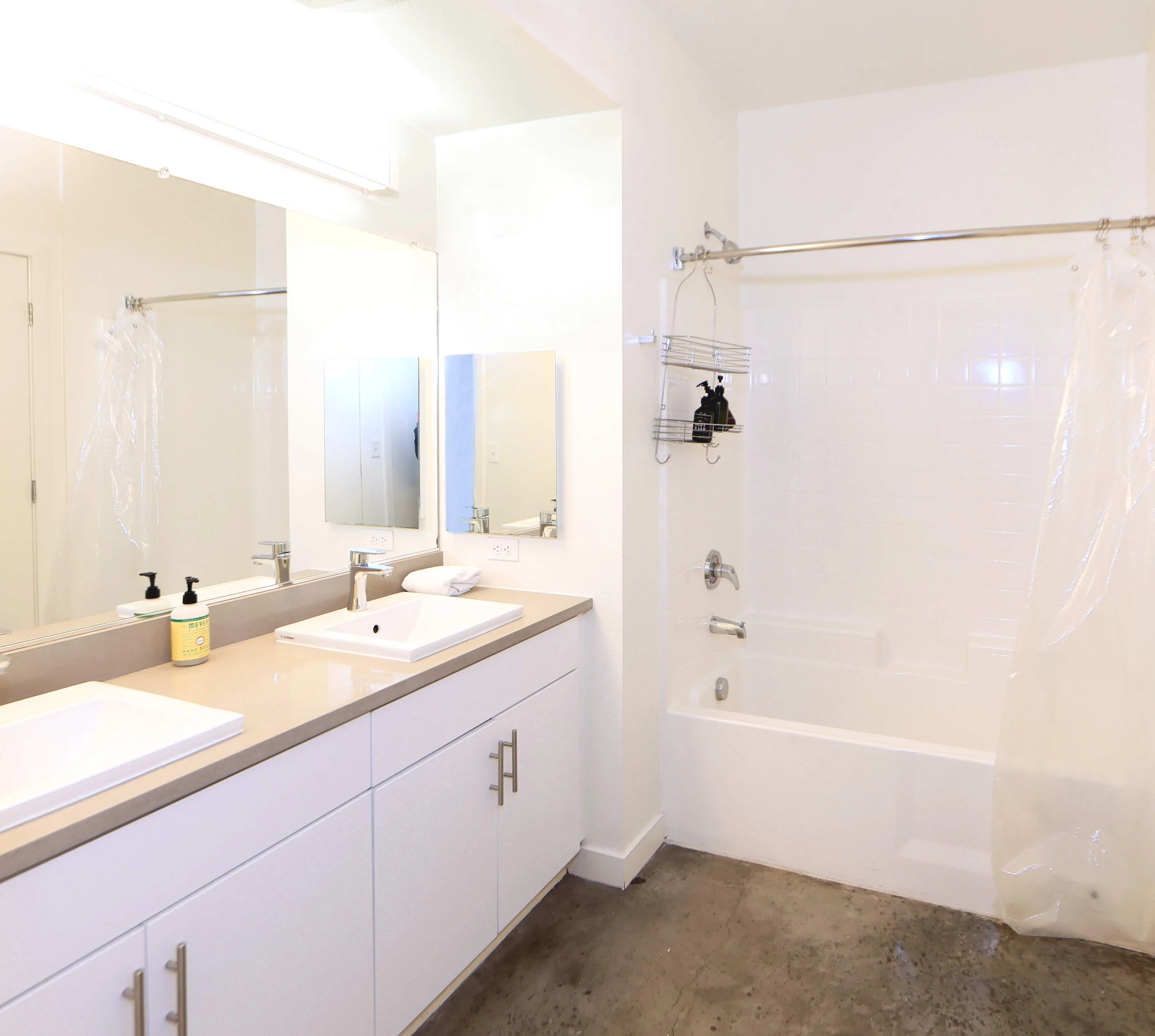 Wander Downtown Vista #24