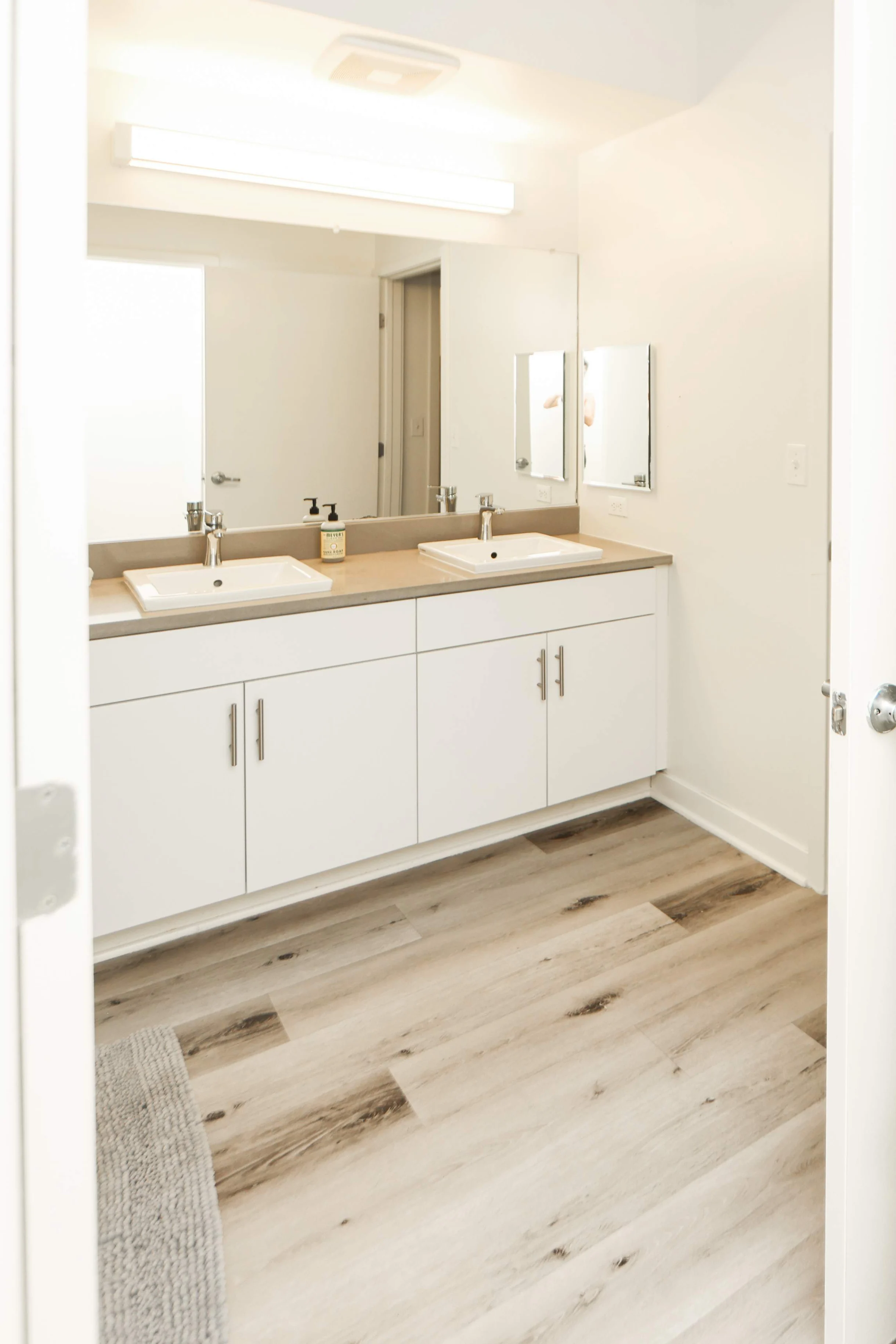 Wander Vernon Rails #2