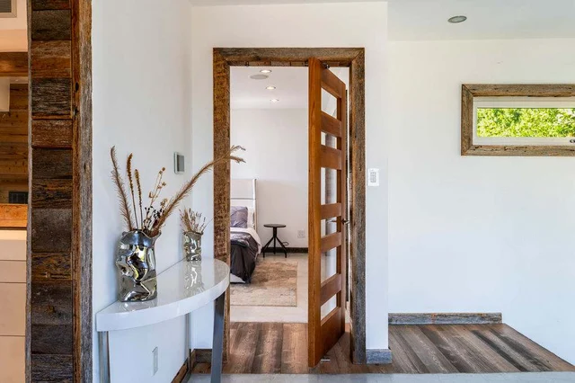 Wander Sunset Tower Glow #36