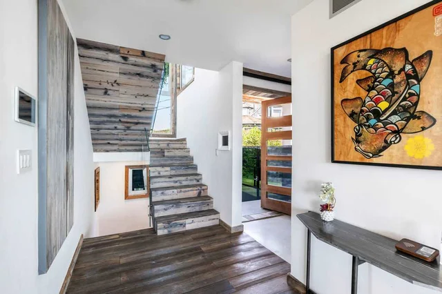 Wander Sunset Tower Glow #47