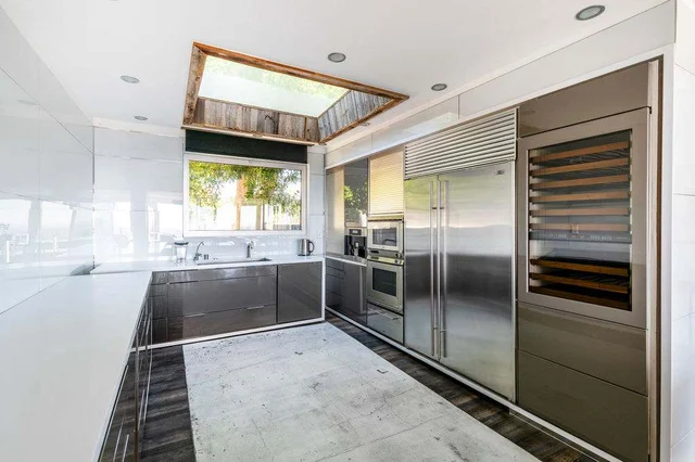 Wander Sunset Tower Glow #42