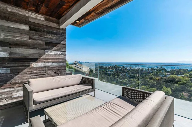 Wander Sunset Tower Glow #43