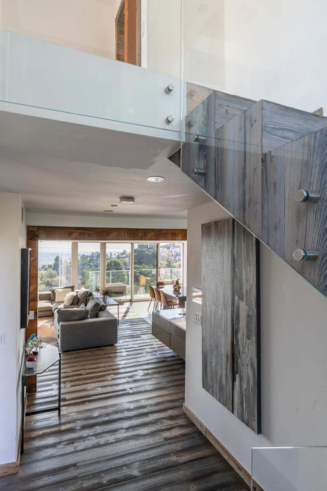 Wander Sunset Tower Glow #33