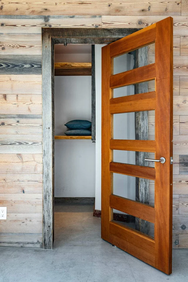 Wander Sunset Tower Glow #8