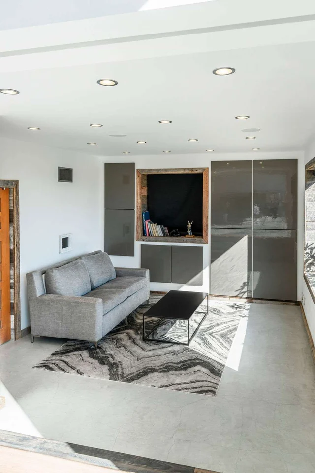 Wander Sunset Tower Glow #13