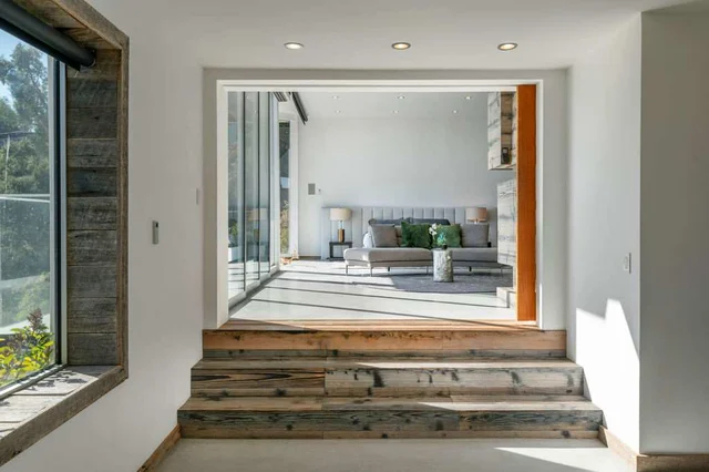 Wander Sunset Tower Glow #63