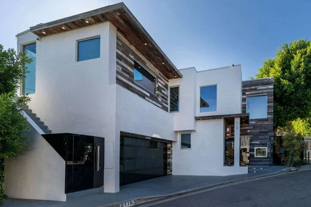 Wander Sunset Tower Glow #11