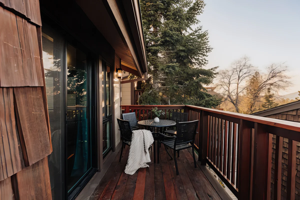 Summit Solace, Steps to Snow Summit w/ Hot tub