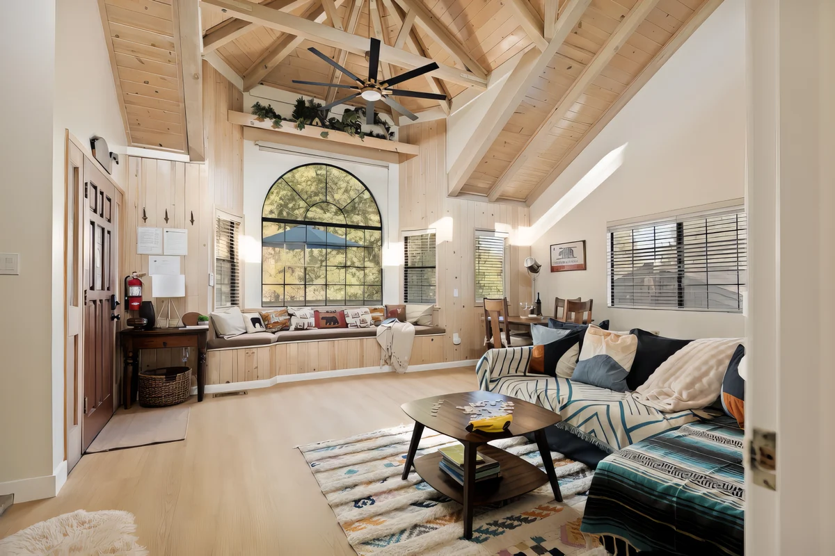 Home in Big Bear Lake property photo 3