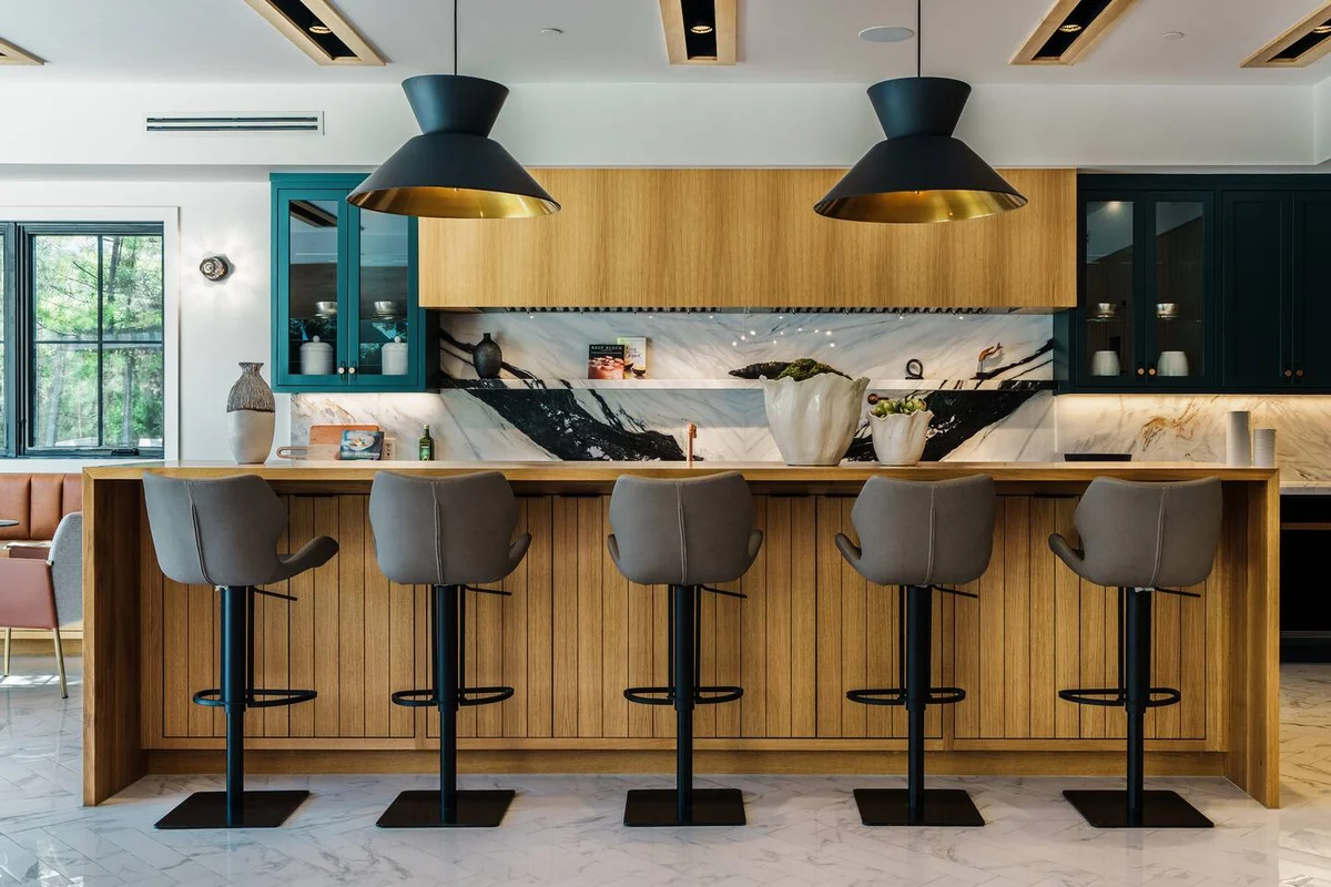 Wander Valley Village Glow #21