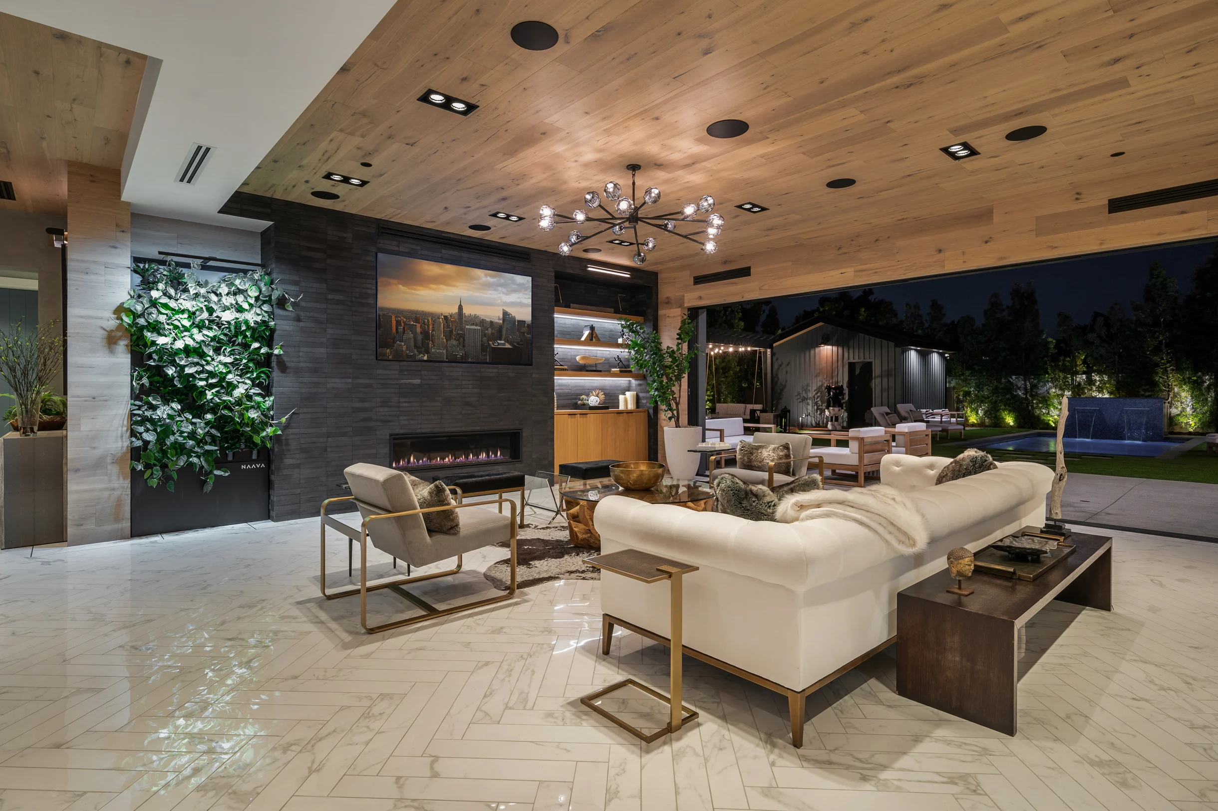 Wander Valley Village Glow #27