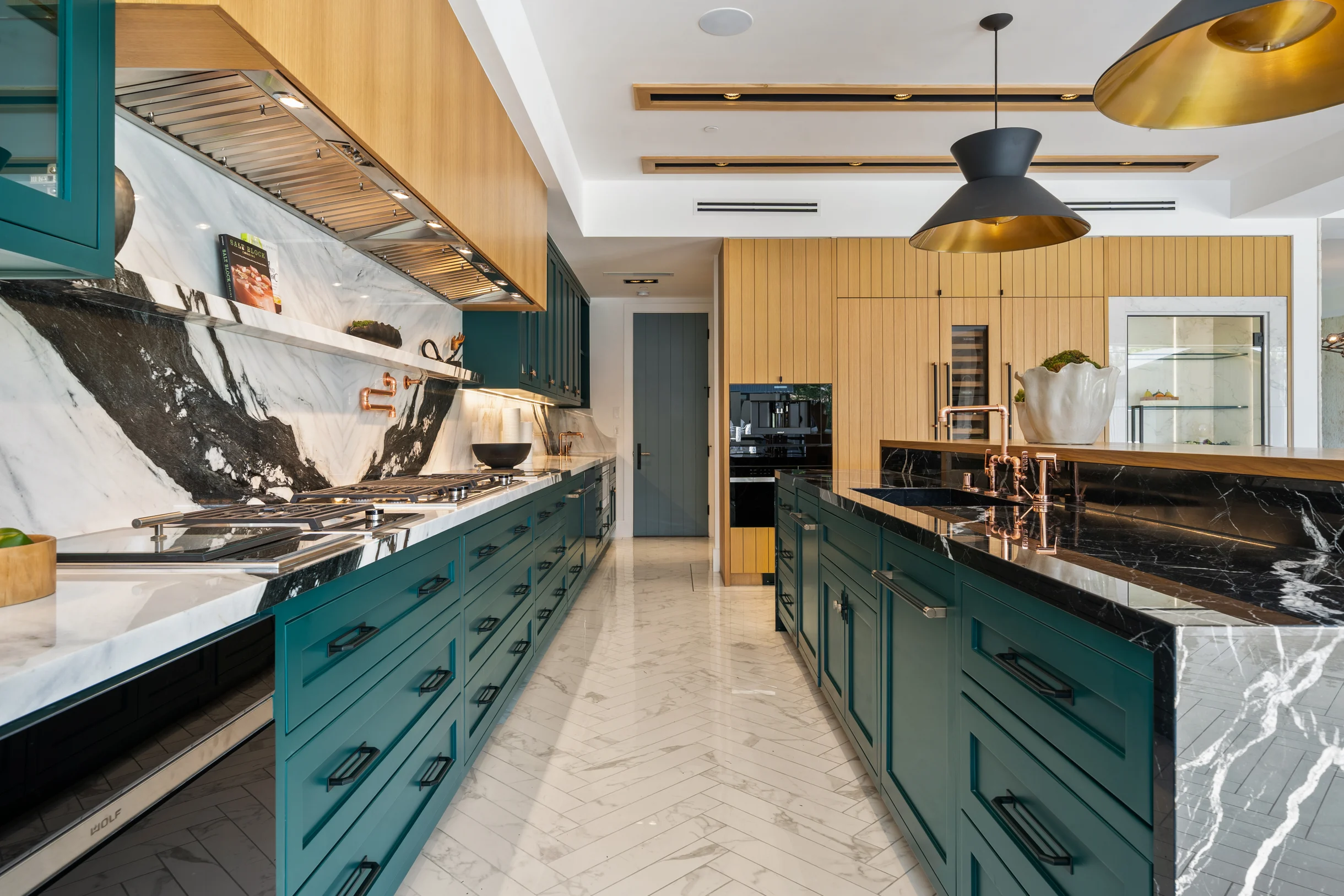 Wander Valley Village Glow #47