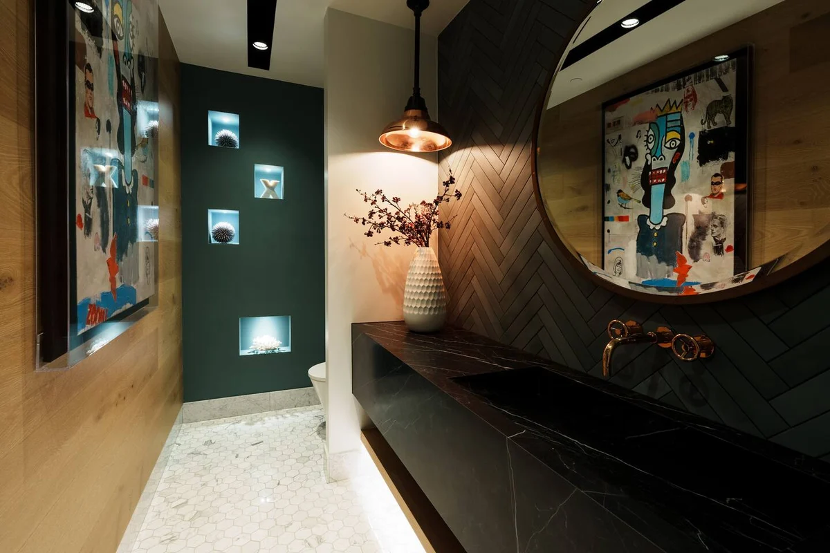 Wander Valley Village Glow #42