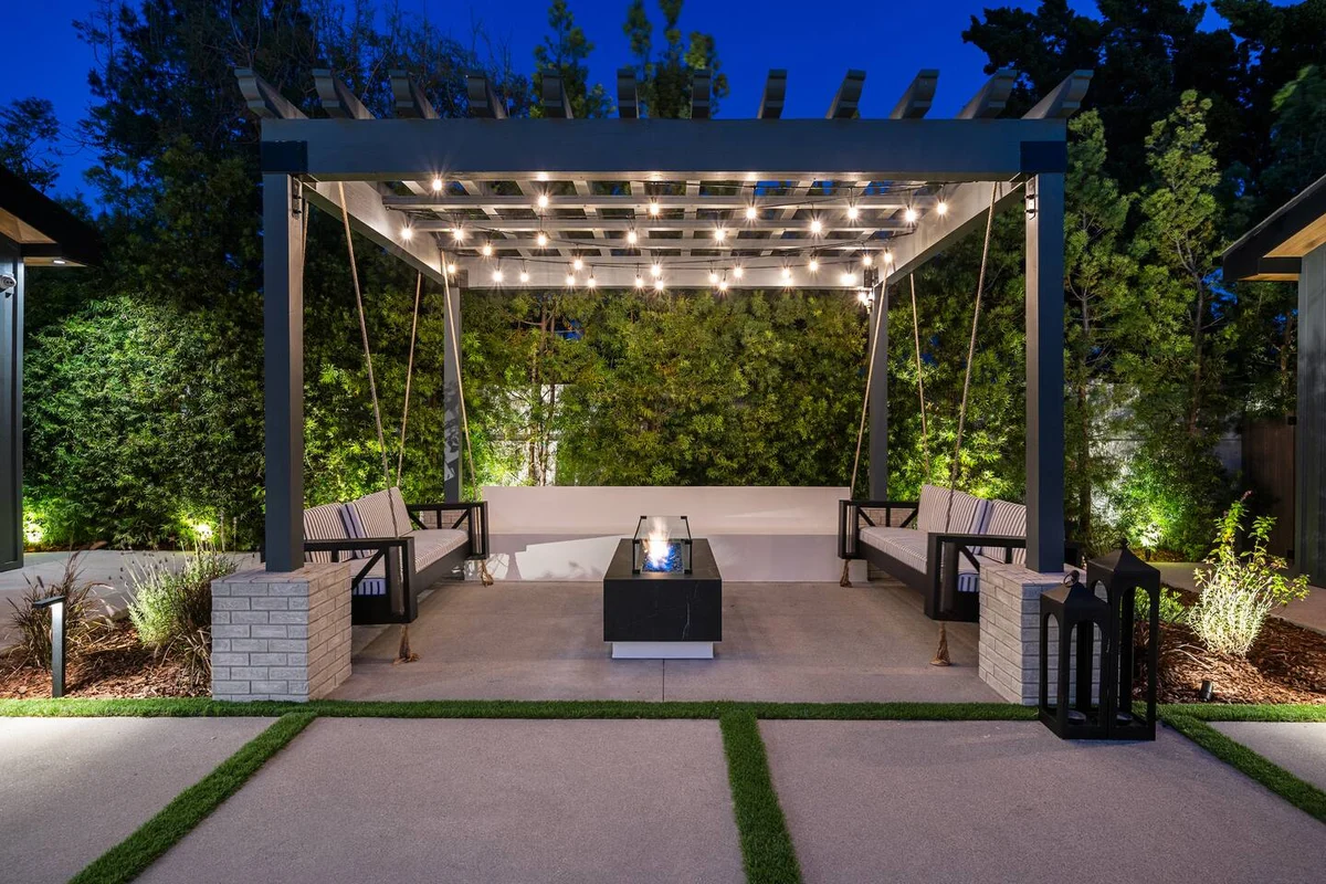 Wander Valley Village Glow #5