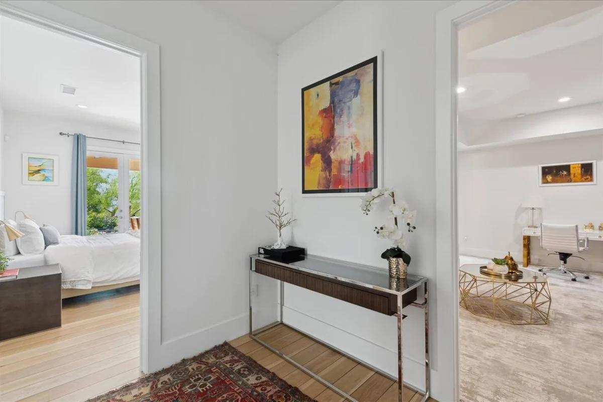 Wander Castaic Valley