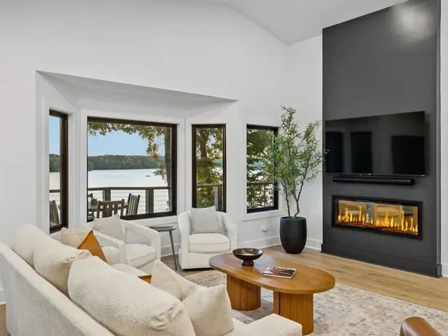 Million Dollar Views + Luxury + Infinity Deck #8