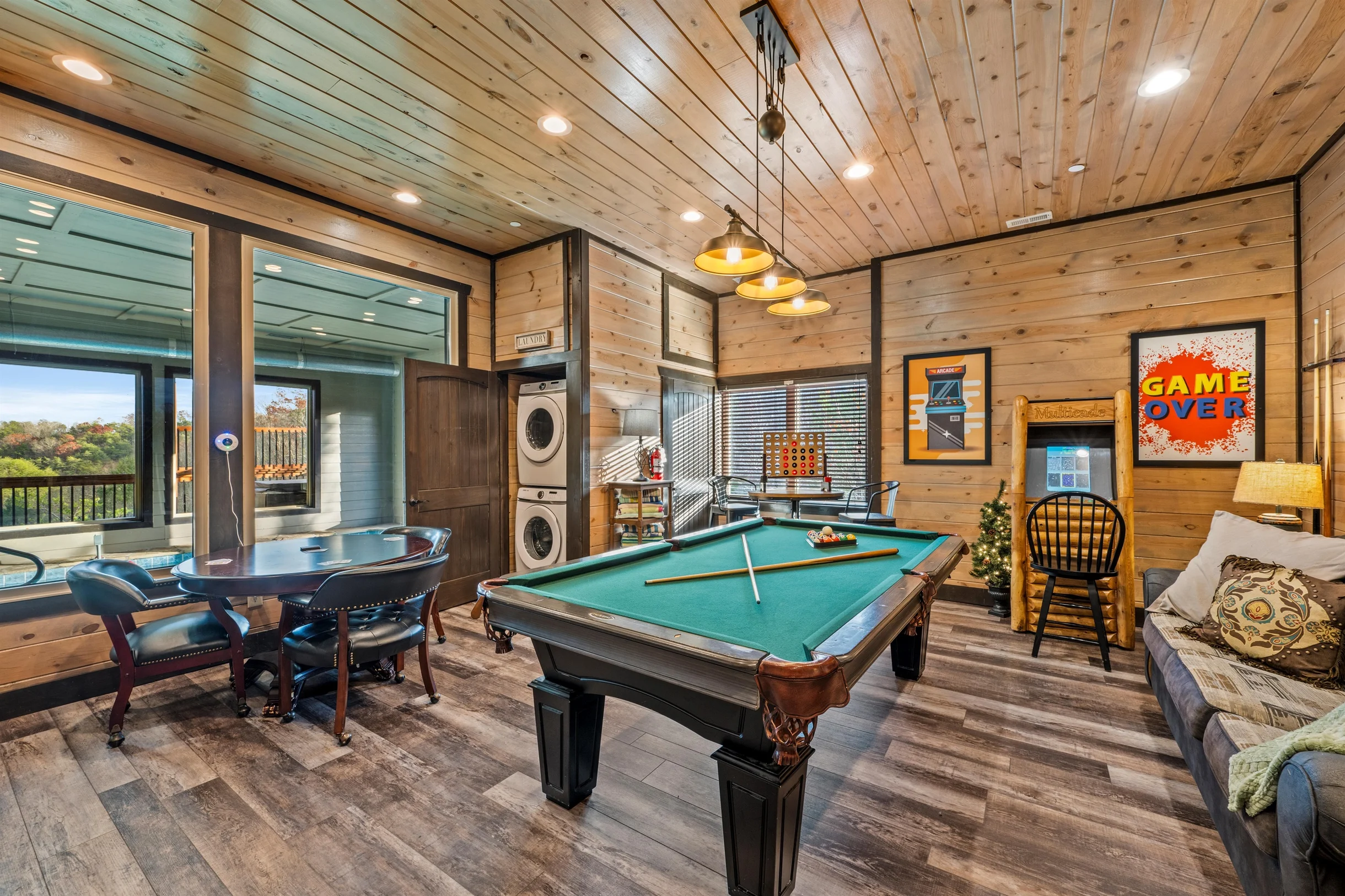 Majestic Pines Lodge #8