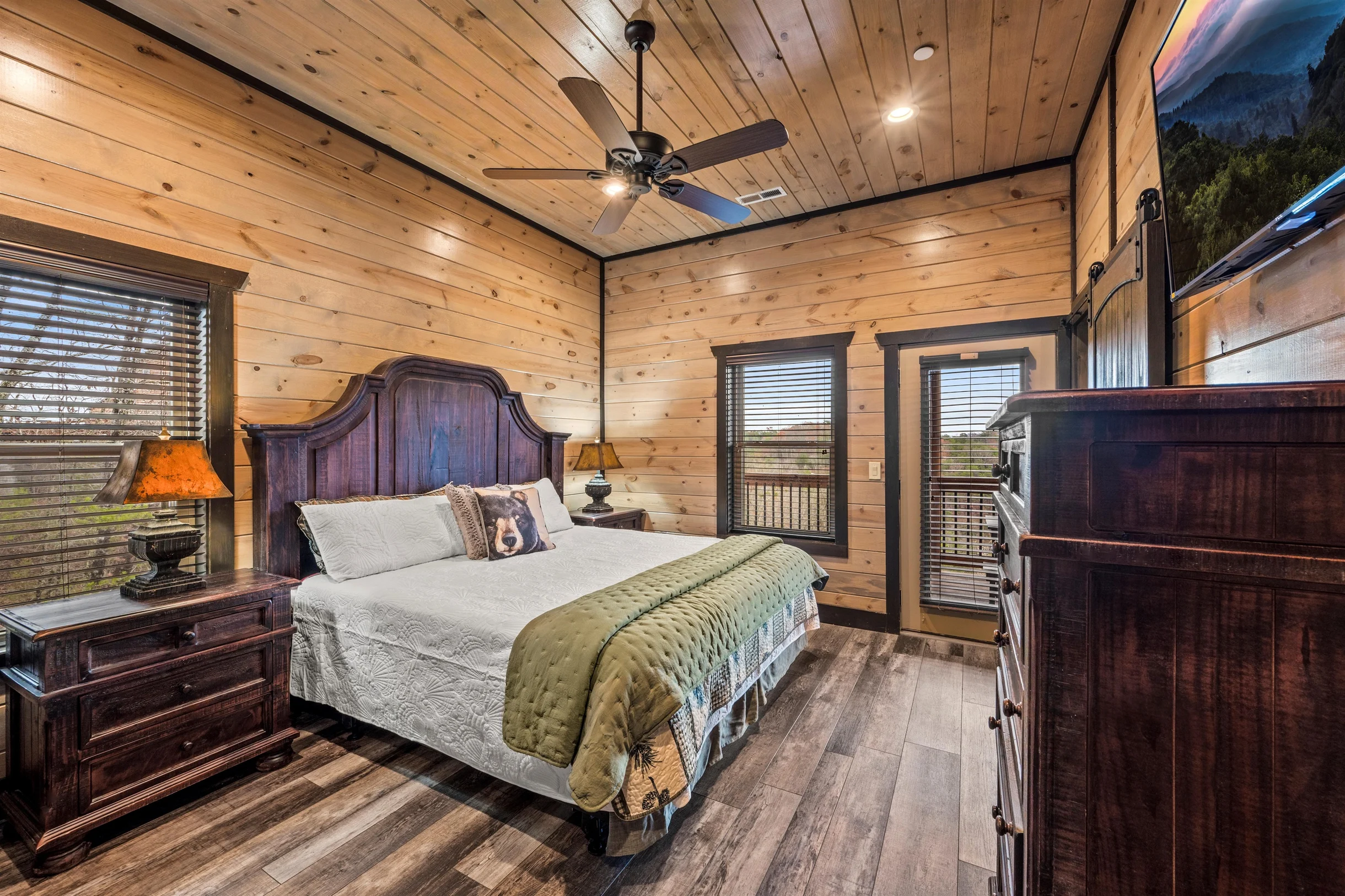 Majestic Pines Lodge #31