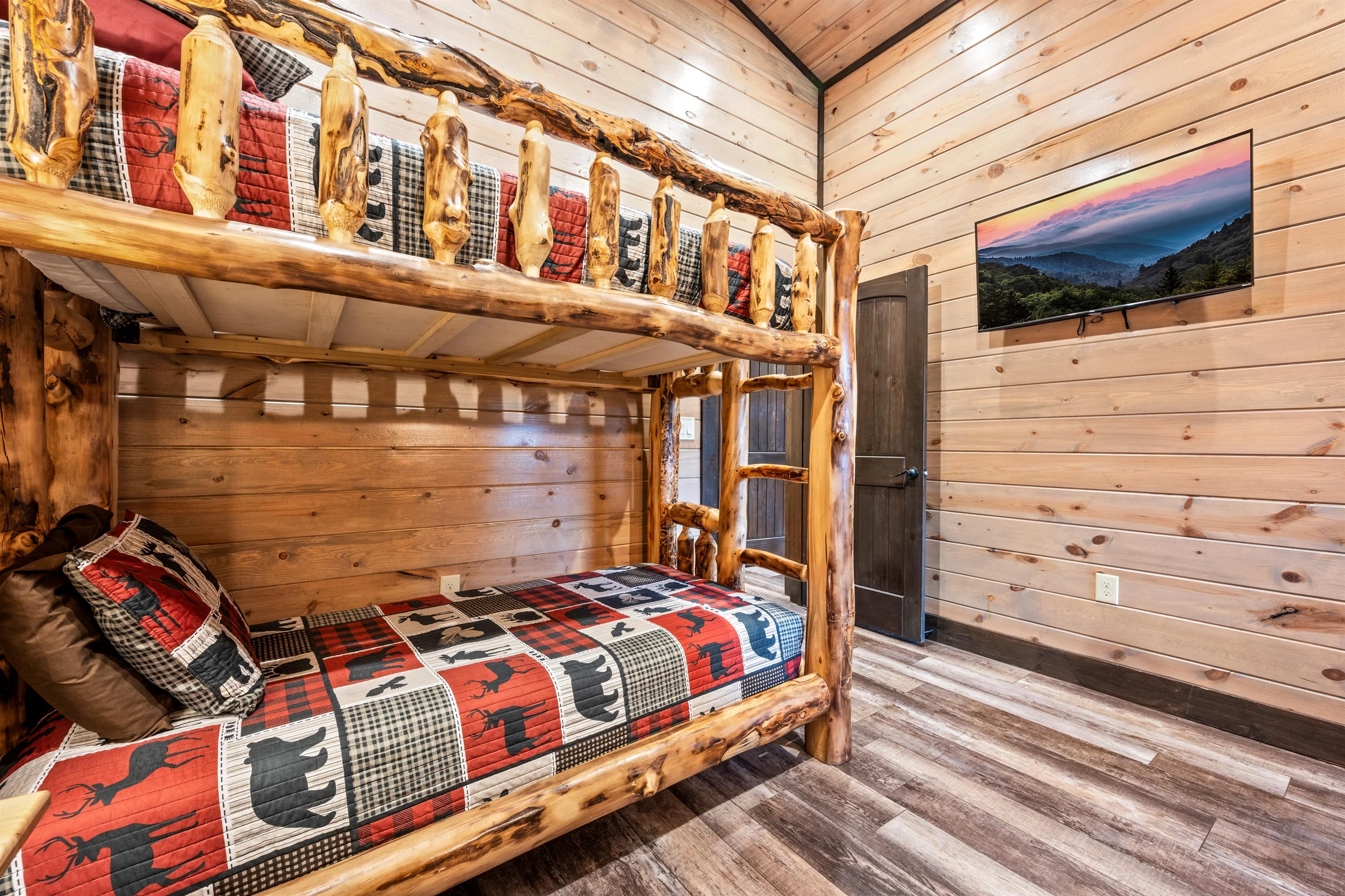 Majestic Pines Lodge #57
