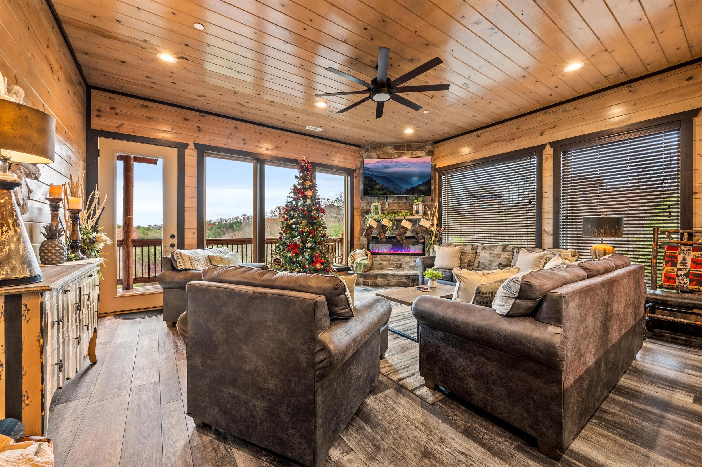 Majestic Pines Lodge #30