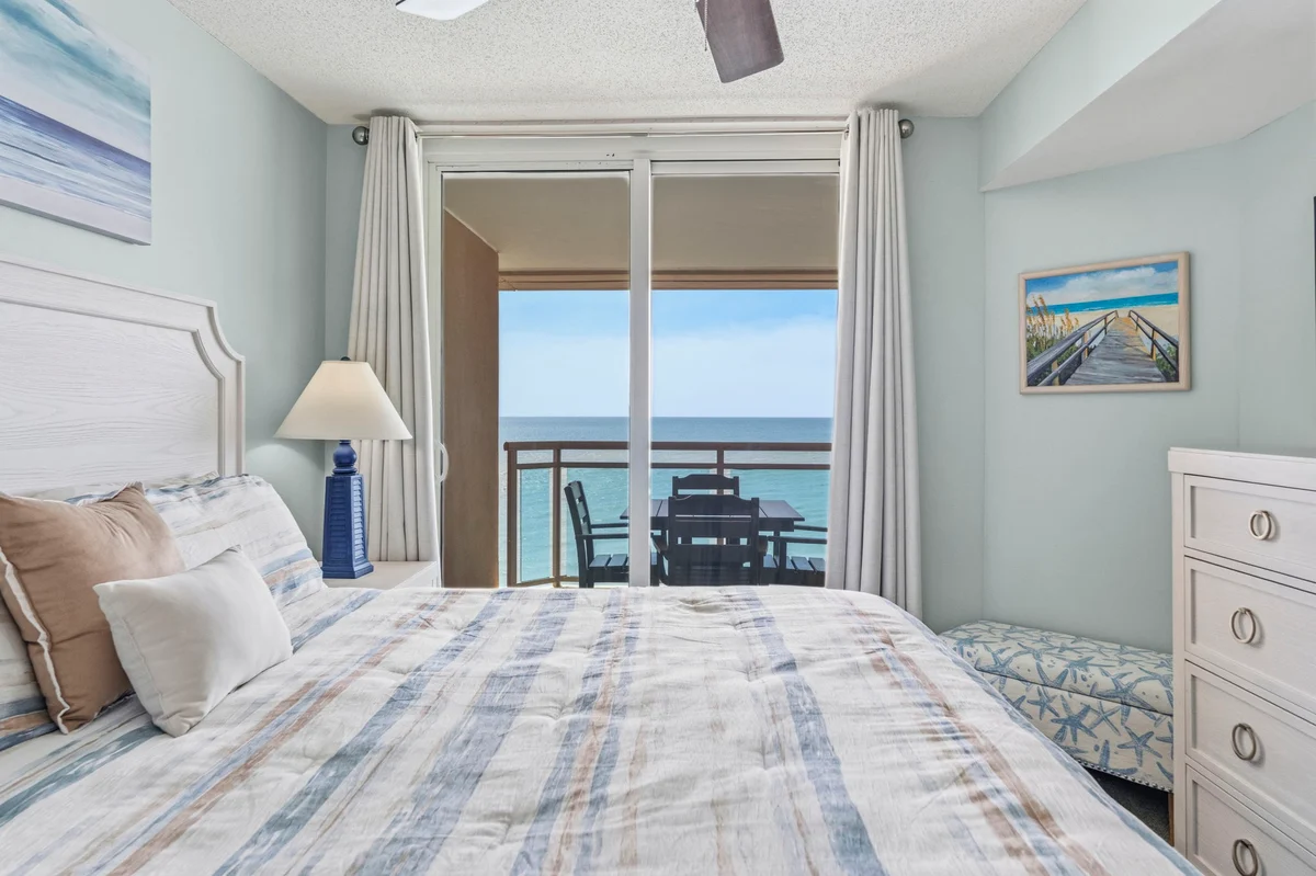 Luxury 3BR Oceanfront Penthouse w/ Lazy River #22
