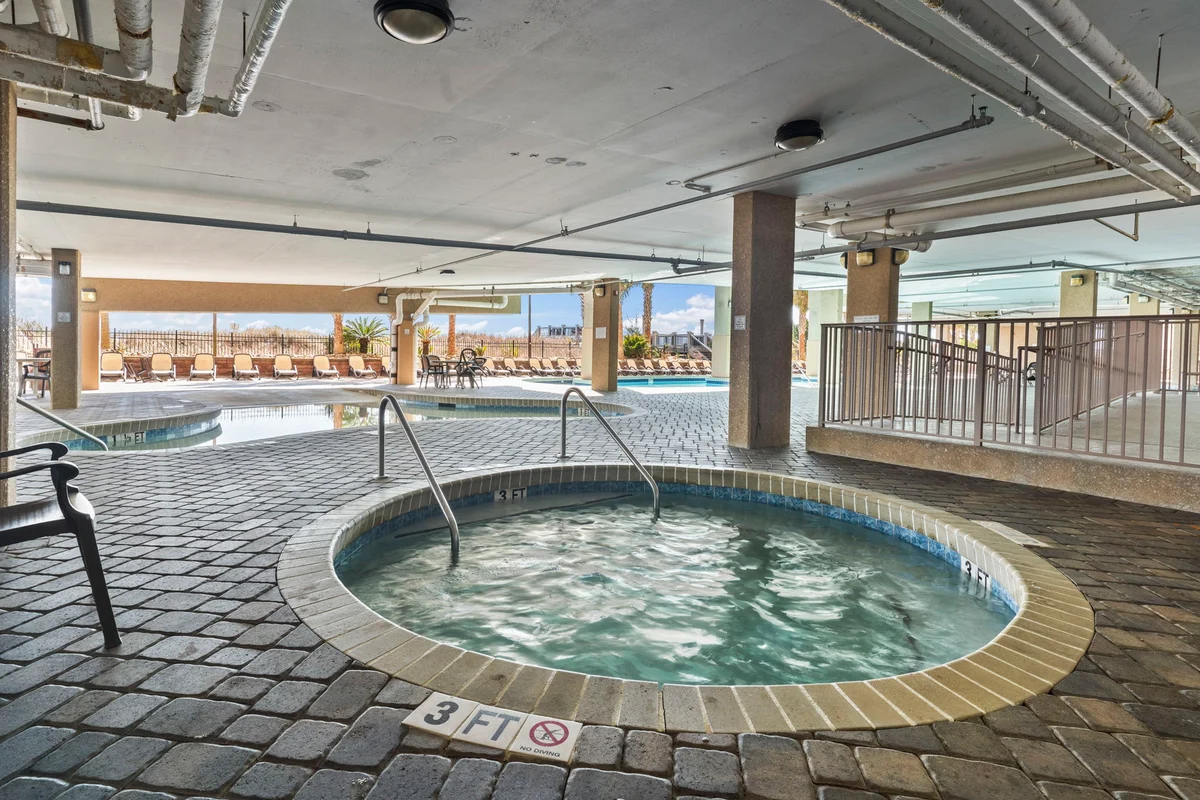 Luxury 3BR Oceanfront Penthouse w/ Lazy River #19