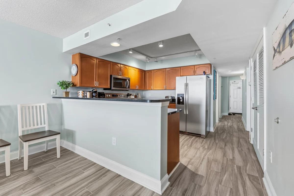 Luxury 3BR Oceanfront Penthouse w/ Lazy River #20