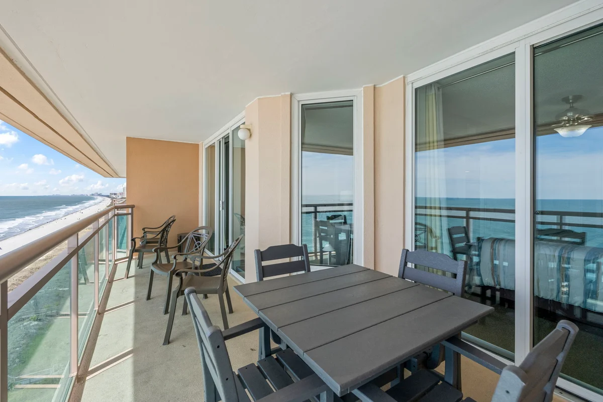 Luxury 3BR Oceanfront Penthouse w/ Lazy River #34