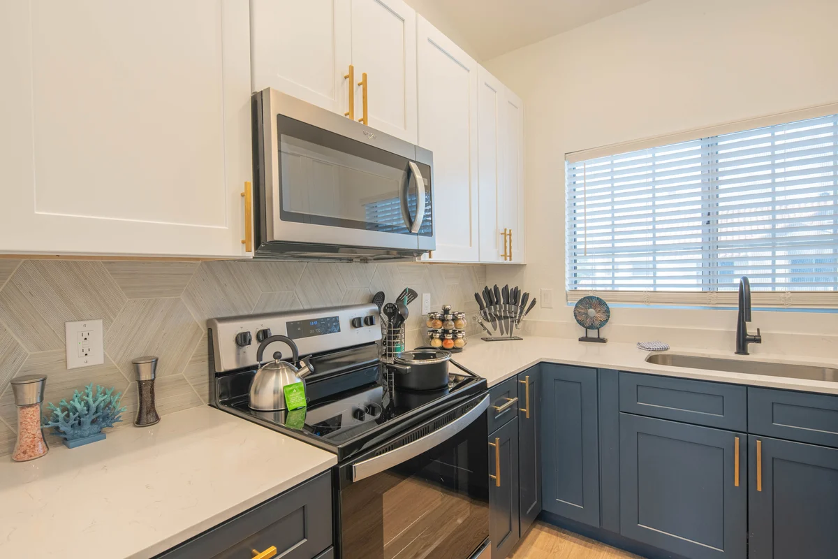 Condo in Scottsdale property photo 3