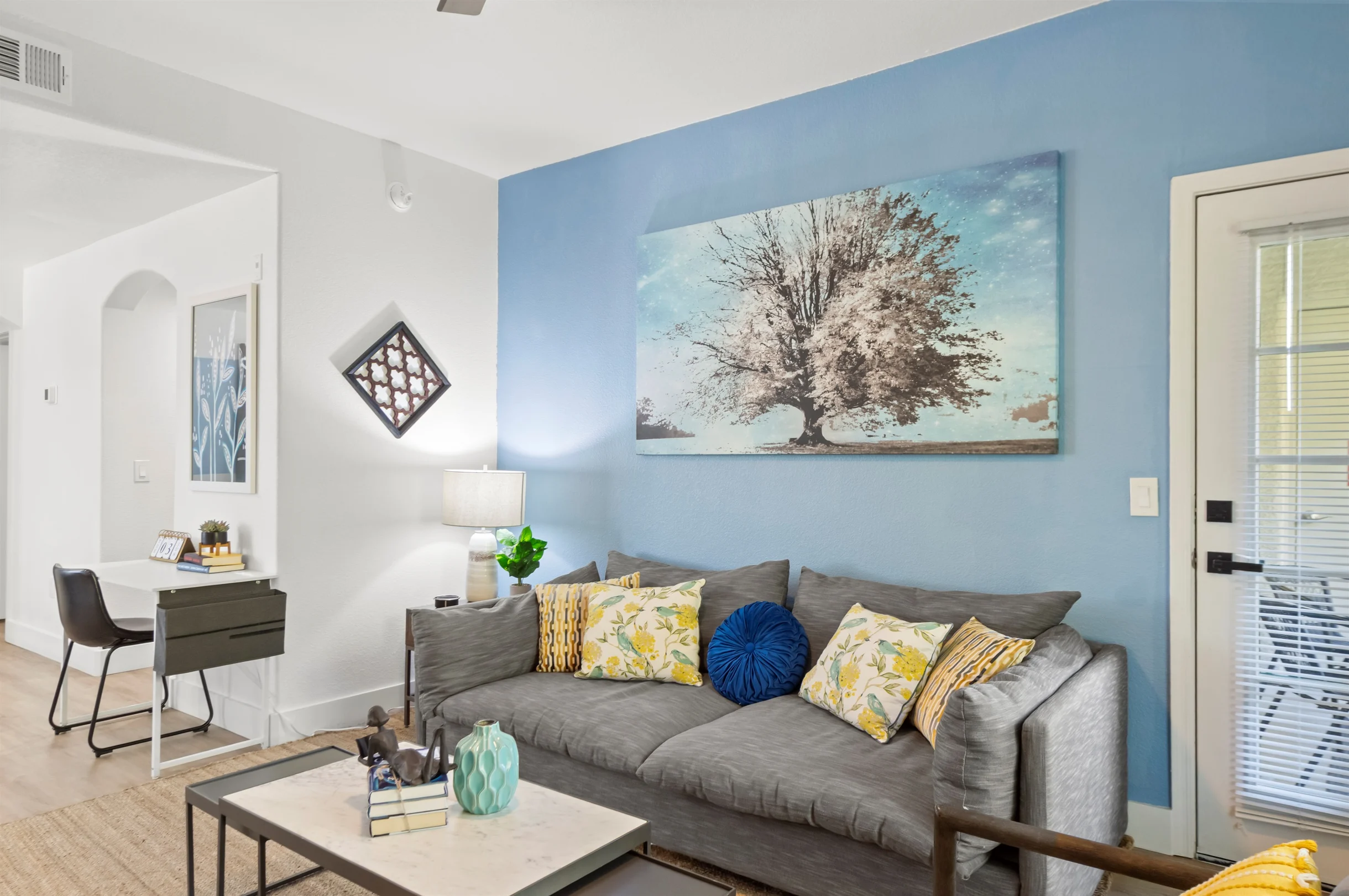 Condo in Scottsdale property photo 4