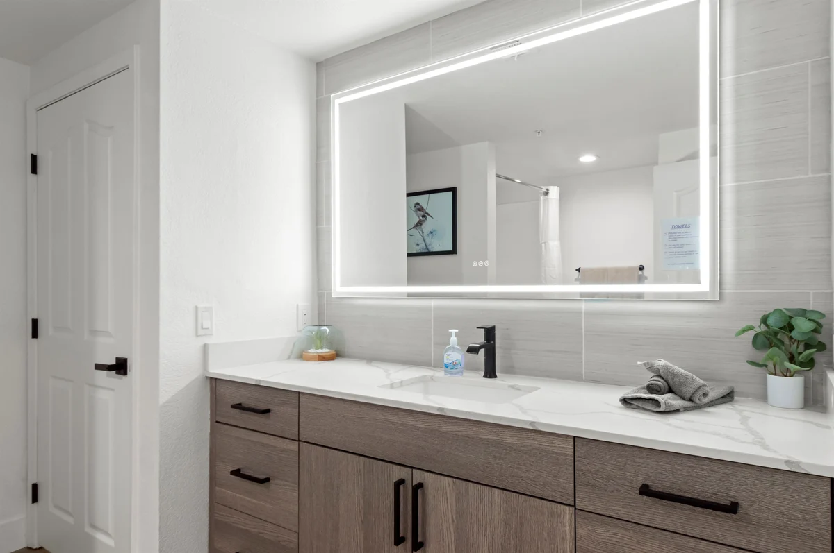 Condo in Scottsdale property photo 5