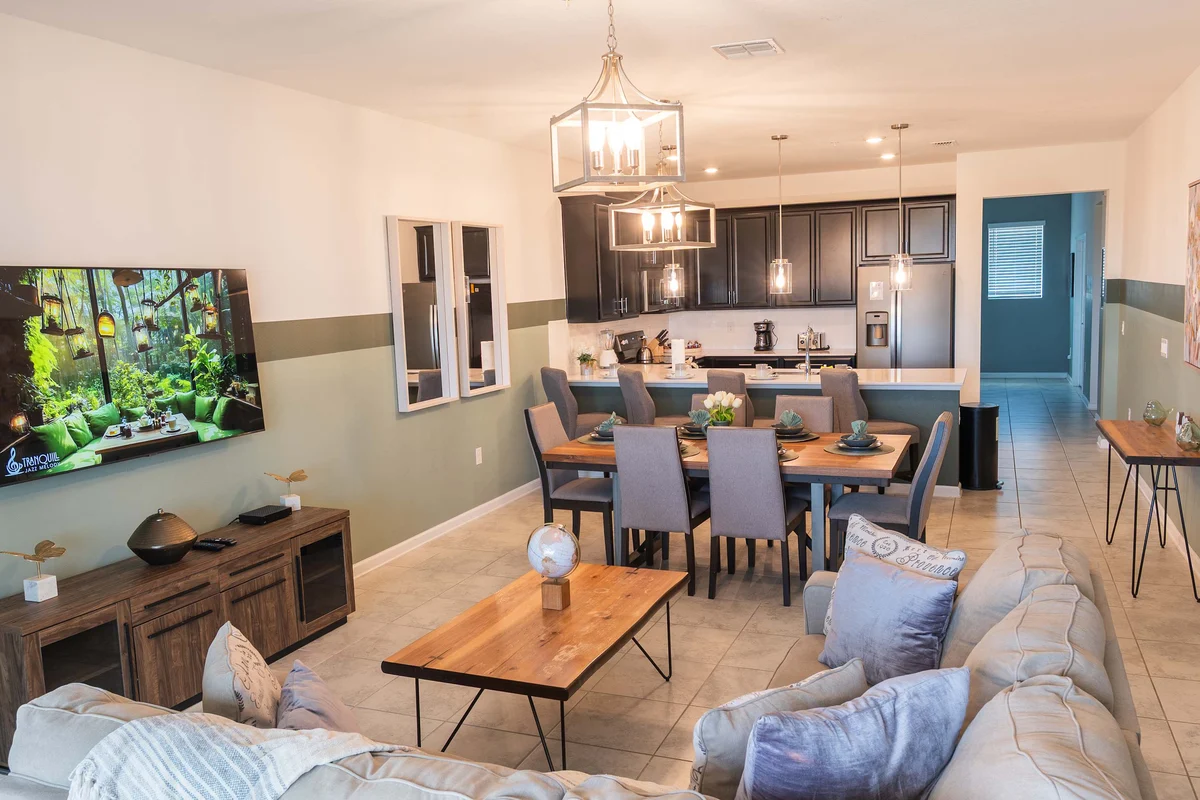 Beachfront Condo Daytona Oceanfront Pool & Hot Tub